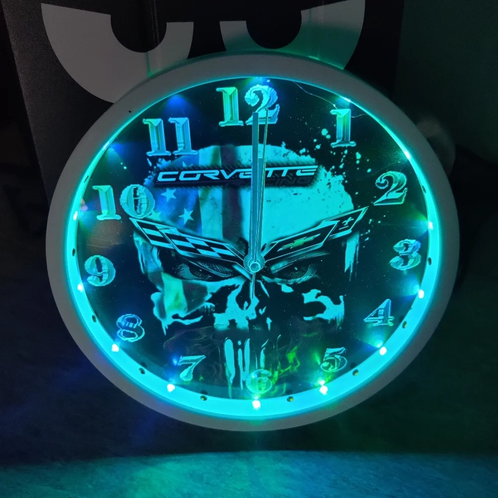Punisher Corvette skull clock - Picture 8 of 16